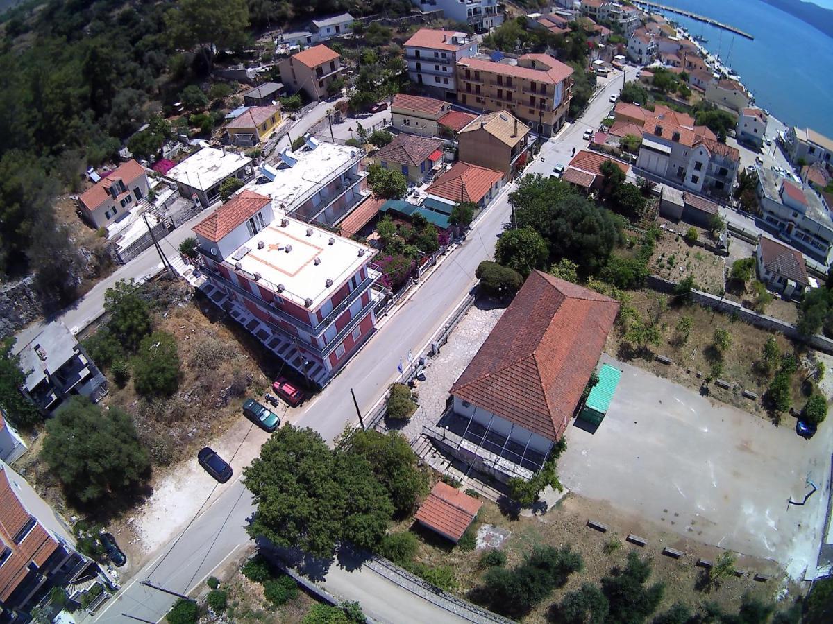 أيّا إفيميا Dionisis Apartments المظهر الخارجي الصورة