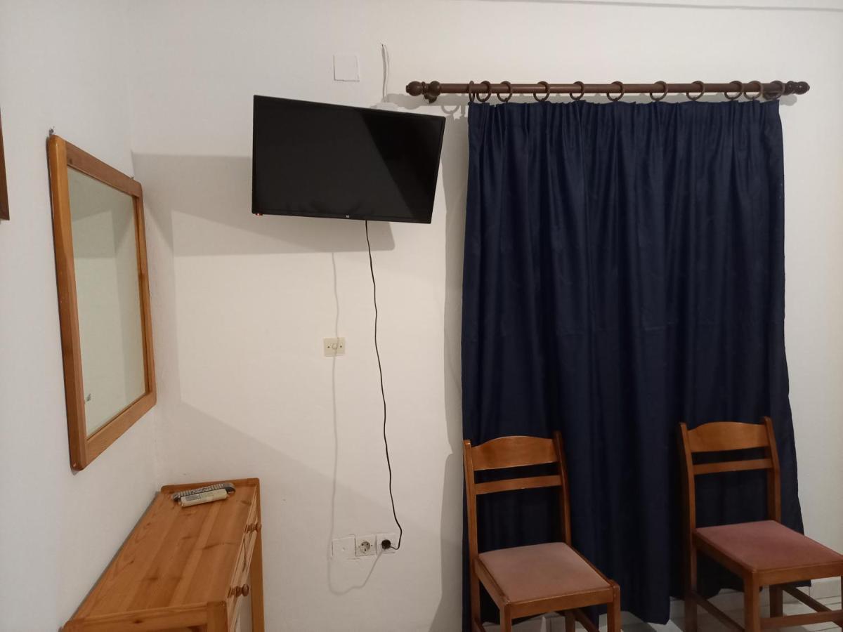 أيّا إفيميا Dionisis Apartments المظهر الخارجي الصورة